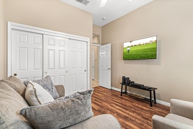 Beautiful Open 2 bedroom, 2 bath home that also has a 3rd - photo 27