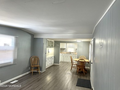 Charming 3-bedroom mobile home located in Princeton Beach - photo 10