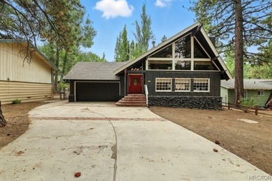 This Chalet-style Moonridge retreat is in the center of all that - photo 32