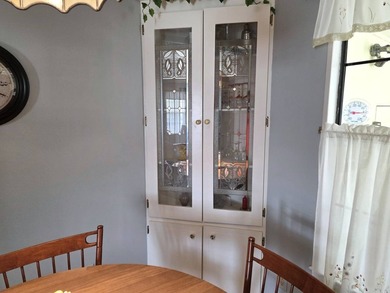 THIS HOME IS ON LEASED LAND WITH A MONTHLY LOT RENT AT $650 AND - photo 35