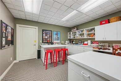 Set on one of Barrington Estates' most coveted cul-de-sac - photo 37