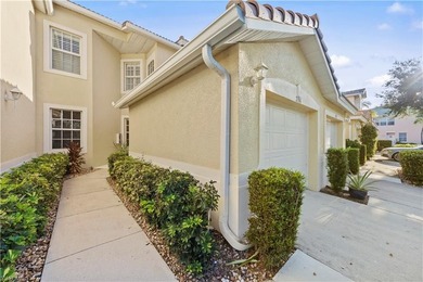 Experience refined coastal living in this FULLY RENOVATED - photo 2