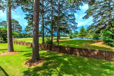 Always dreamed of living on a golf course. Here is your chance - photo 43
