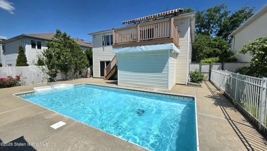 Truly a One-of-a-Kind Property! Absolutely Stunning Lakefront - photo 10