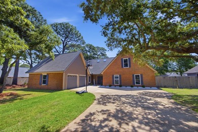 Home Sweet Home Welcome to this BEAUTIFULLY REMODELED home - photo 2
