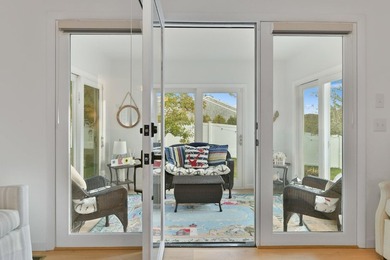 7 Oxford offers prime location within close proximity to the - photo 9