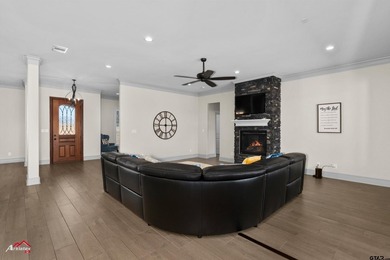 Experience luxury living at its finest in this stunning - photo 9