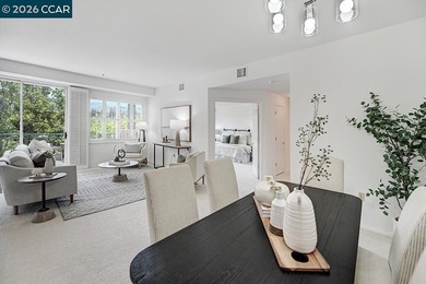 Rarely available penthouse location with beautiful treetop and - photo 11