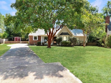 Lake Home For Sale in Memphis, Tennessee