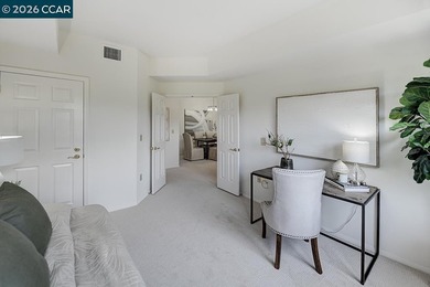 Rarely available penthouse location with beautiful treetop and - photo 25