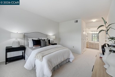 Rarely available penthouse location with beautiful treetop and - photo 32