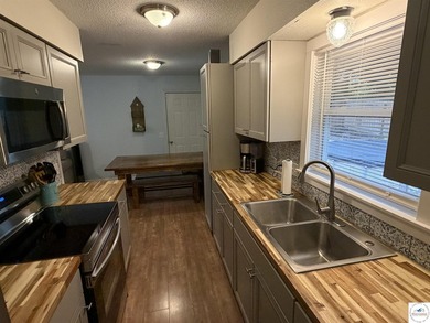 **Beautifully Updated Ranch Home in Warsaw, Missouri - Move-In - photo 6