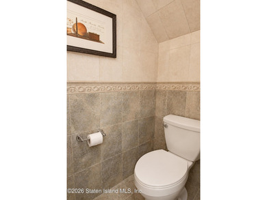 GORGEOUS BIG 18 FIT WIDE 3BD 2 BATH TOWNHOUSE CONDO IN - photo 8