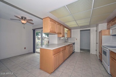 Great opportunity to make this 2 bed, 2 bath Gemini town home in - photo 6