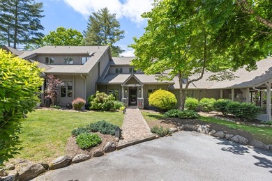 Discover the incredible potential of this spacious condominium - photo 1