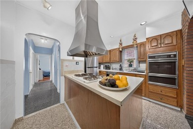 A rare opportunity in the heart of Flushing! This - photo 6