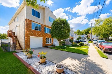 Welcome to this exceptional fully detached 2-family home - photo 2