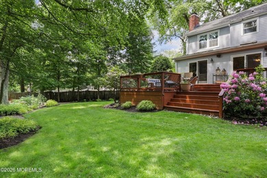 Spacious 5-bedroom, 3-bath Colonial situated on a quiet - photo 11
