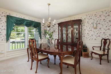 Spacious 5-bedroom, 3-bath Colonial situated on a quiet - photo 17