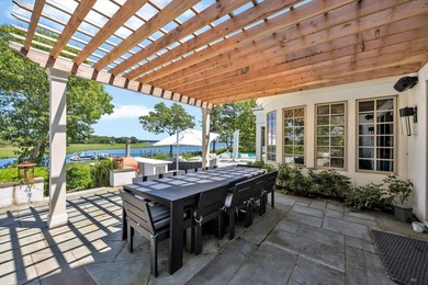 Set behind the gates of Oyster Harbors, Cape Cod's most - photo 8