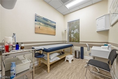 Great opportunity to purchase this medical office located in the - photo 18