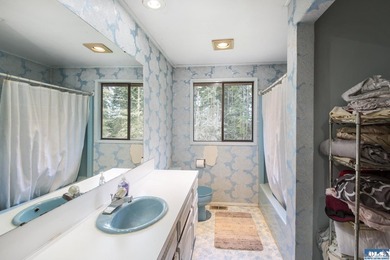 Nestled on 5 private acres in Sequim, this stunning 3 - photo 19