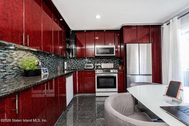 Welcome to 25 Peggy Lane! This beautifully updated 2-bedroom - photo 7