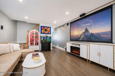 Welcome to 25 Peggy Lane! This beautifully updated 2-bedroom - photo 10