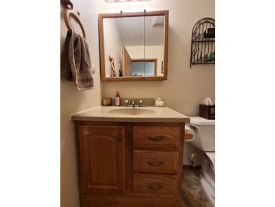 Beautifully Maintained Home Near the Ocean & Redwood National - photo 31