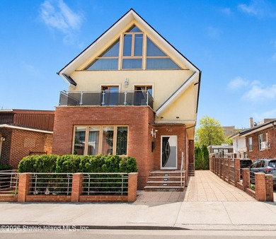 Welcome to this custom estate in the heart of Sheepshead Bay - photo 1