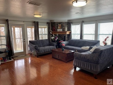 Experience exceptional lake living with this impressive property - photo 2