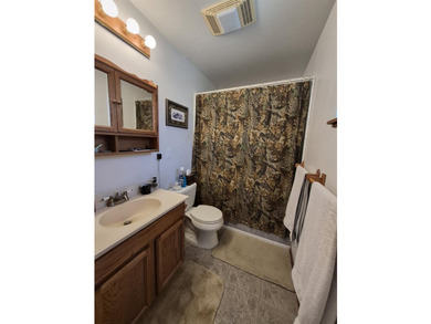 Beautifully Maintained Home Near the Ocean & Redwood National - photo 38