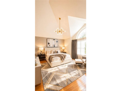 Welcome to this beautiful maintained single-family home in the - photo 4