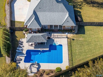 Lake Guntersville Home For Sale in Guntersville AL