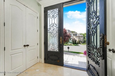 Located on a private cul-de-sac in the heart of Historic - photo 2
