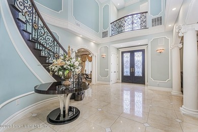 Located on a private cul-de-sac in the heart of Historic - photo 3