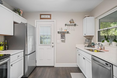 *Eligible for a VA assumption with a 5.25% rate* Move-in ready - photo 4
