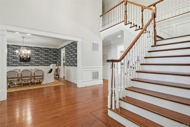 One of the most exceptional spots in Laurel Hollow, this 5 - photo 8