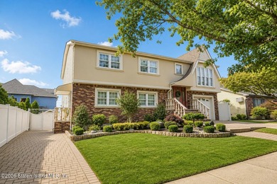 Welcome to 43 Valdemar Avenue, located in the highly - photo 1
