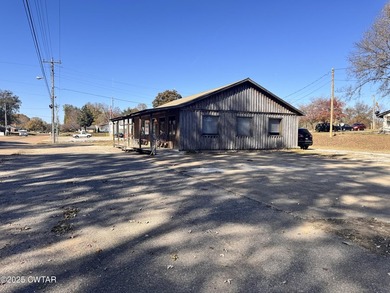 Commercial building, and Great business opportunity! Former ice - photo 3