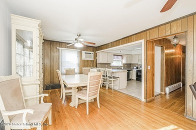 Custom two family detached home located in the exclusive - photo 9