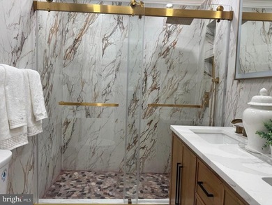 Move right into this beautifully updated 2-bedroom, 1.5-bath - photo 11