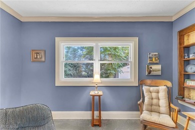 Welcome home to this charming 4-bedroom, 2 full bath Colonial - photo 11