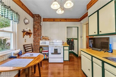 Welcome home to this charming 4-bedroom, 2 full bath Colonial - photo 13
