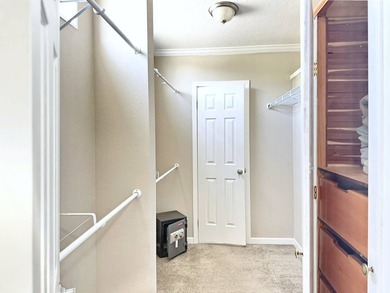 ***This gorgeously decorated FULLY FURNISHED 3 bdrm/2 ba house - photo 14