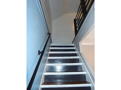 Charming home with wonderful space and many bedrooms. Main floor - photo 40