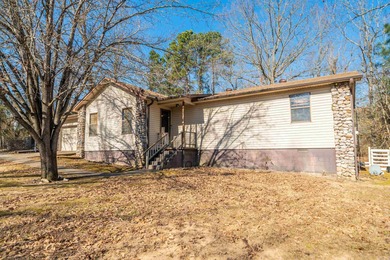 Lake Hamilton Home For Sale in Hot Springs Arkansas