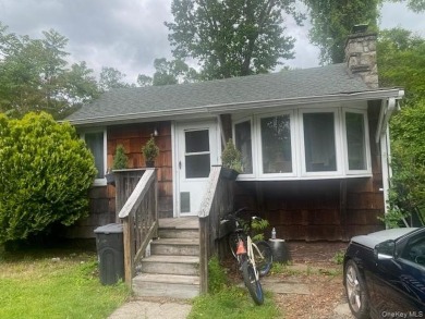 Lake Home For Sale in Lake Peekskill, New York