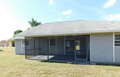 3 bedroom, 2 bath home with split bedroom plan, rear screened - photo 8