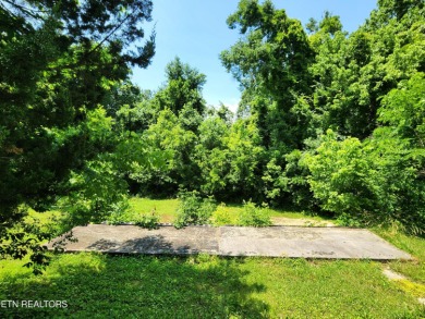 (private lake, pond, creek) Lot For Sale in Harriman Tennessee